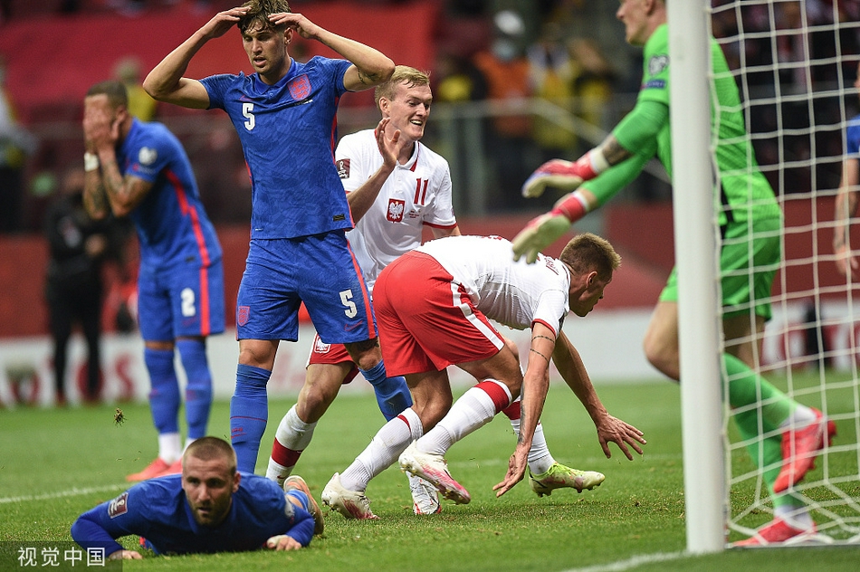 英格兰队完胜波兰队，张继科点燃赛场